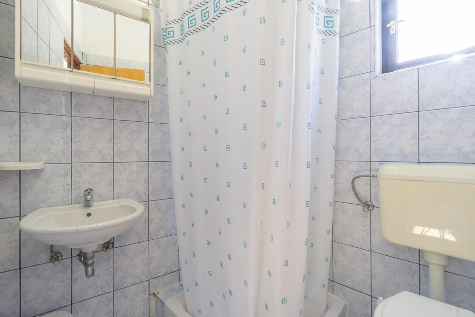 Apartment And Room Bacic Metajna Room photo